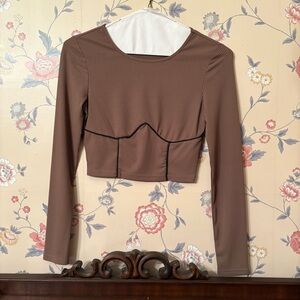 SHEIN Brown Ribbed Crop Top with Black Outline